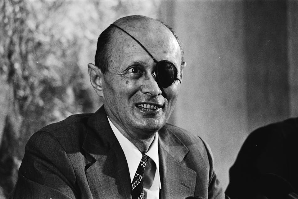 Moshe Dayan Moshe Dayan