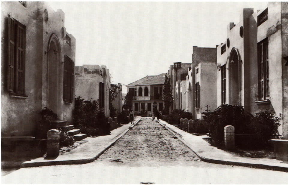 Palmonit Alleyway in Tel Aviv, 1920