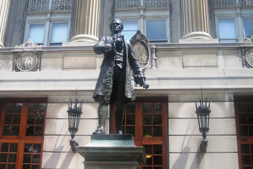 Hamilton statue at Columbia University (Billy Hathorn / Wikimedia) Hamilton statue at Columbia University (Billy Hathorn / Wikimedia)