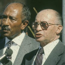Menachem Begin and Anwar Sadat (Dan Hadani / Wikimedia Commons) Menachem Begin and Anwar Sadat (Dan Hadani / Wikimedia Commons)