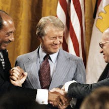Sadat and Begin and their delegations at the White House, September 17, 1978 (Wikimedia Commons) Sadat and Begin and their delegations at the White House, September 17, 1978 (Wikimedia Commons)