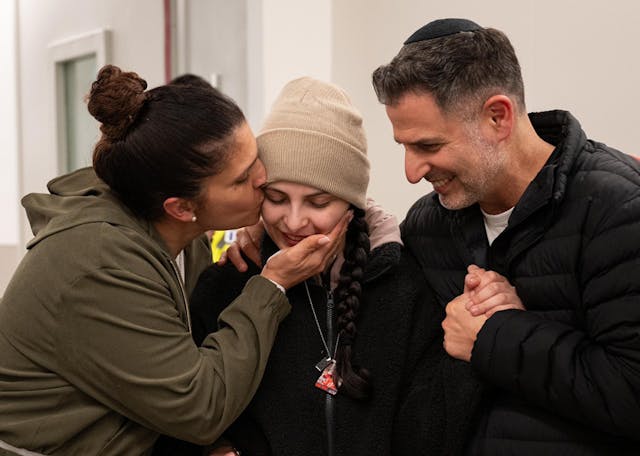 Four female Israeli soldiers being held hostage have been released, January 2025 (IDF Spokesperson's Unit photographer, Wikimedia Commons) Four female Israeli soldiers being held hostage have been released, January 2025 (IDF Spokesperson's Unit photographer, Wikimedia Commons)