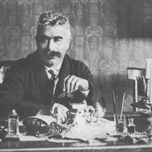 Isaac Leib Peretz before 1915 (Wikimedia Commons) Isaac Leib Peretz before 1915 (Wikimedia Commons)