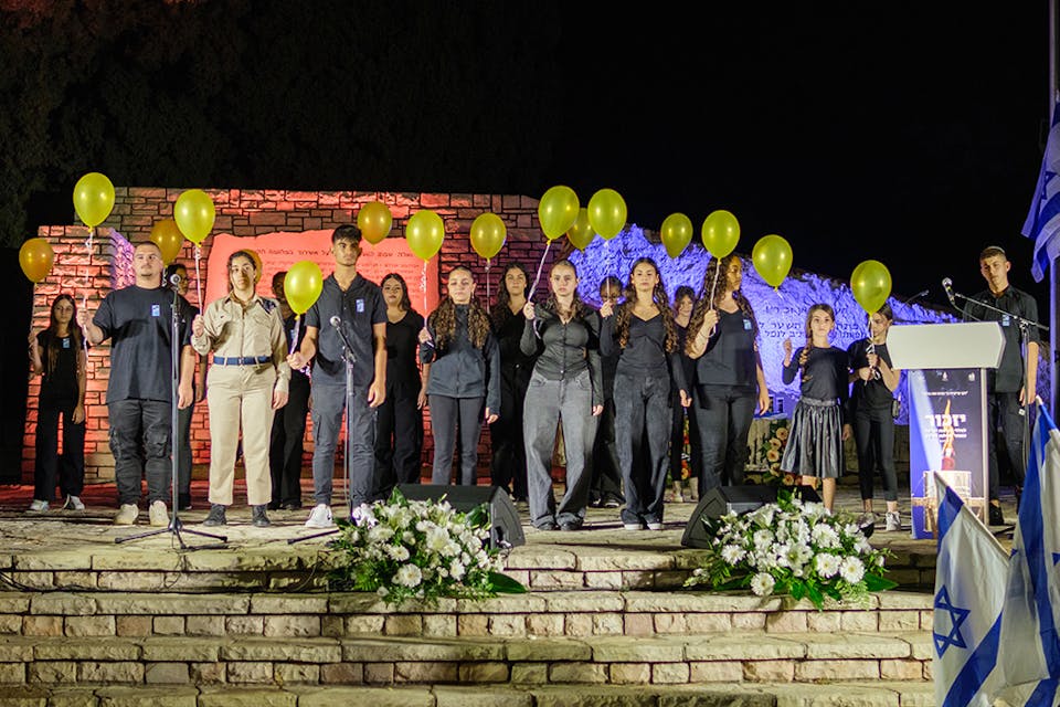 Yom HaZikaron 2024 in Ashdod, Israel (Wikimedia Commons)