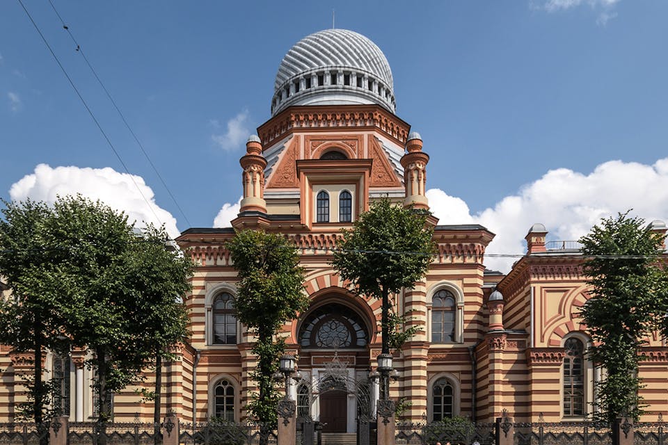 Grand Choral Synagogue of Saint Petersburg, Russia (Florstein, Wikimedia Commons) Grand Choral Synagogue of Saint Petersburg, Russia (Florstein, Wikimedia Commons)