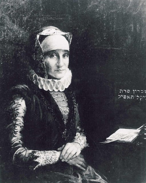 Bertha Pappenheim (1859-1936) in the costume of Glikl bas Judah Leib. (Wikimedia Commons)