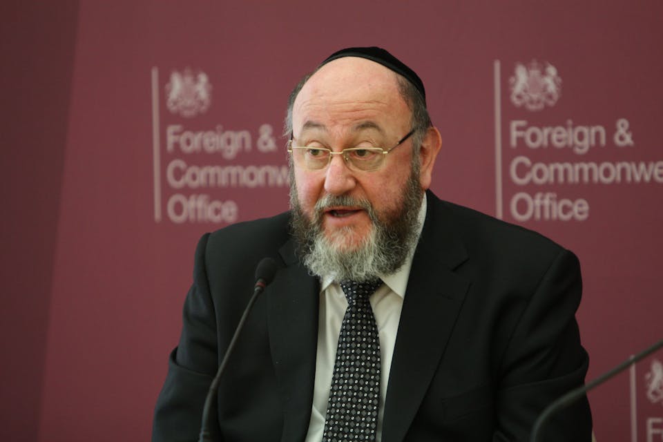 Chief Rabbi Ephraim Mirvis (Foreign and Commonwealth Office, Wikimedia Commons) Chief Rabbi Ephraim Mirvis (Foreign and Commonwealth Office, Wikimedia Commons)