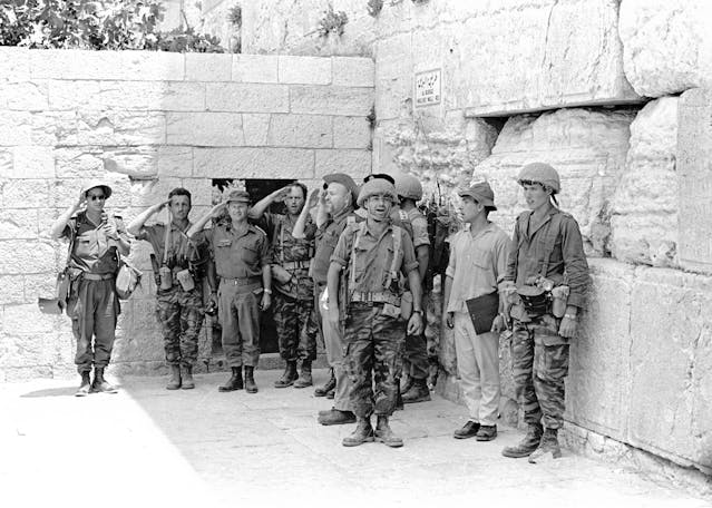 Israeli paratroopers sing HaTikvah during The Six-Day War near near the Western Wall, June 5, 1967 (Bamahane, Wikimedia Commons) Israeli paratroopers sing HaTikvah during The Six-Day War near near the Western Wall, June 5, 1967 (Bamahane, Wikimedia Commons)