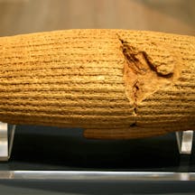 Cyrus Cylinder (Photograph by Mike Peel, Wikimedia Commons) Cyrus Cylinder (Photograph by Mike Peel, Wikimedia Commons)