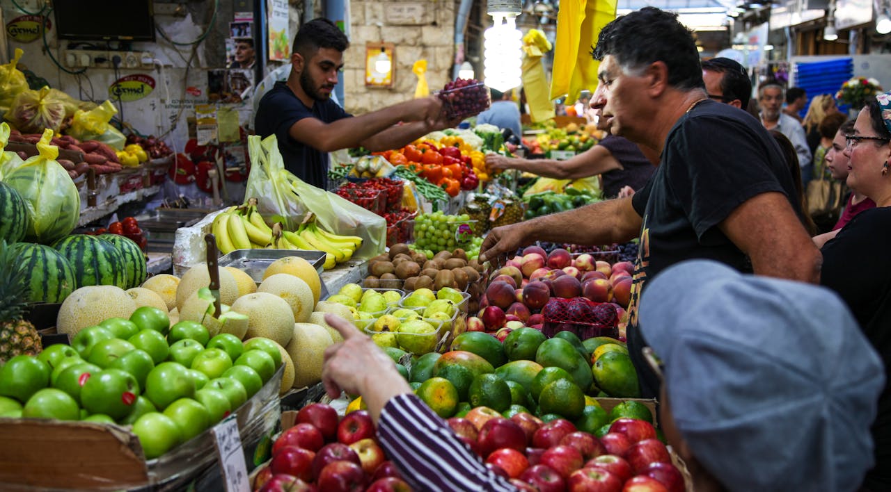 Mahane Yehuda Market in Jerusalem (Shutterstock) Mahane Yehuda Market in Jerusalem (Shutterstock)