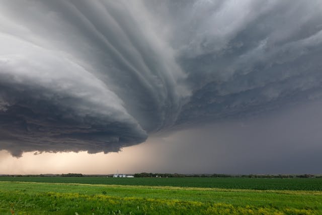 Storm clouds from a supercell thunderstorm over a field in Nebraska (Shutterstock)