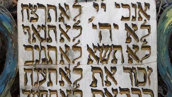 ten-commandments-tablet