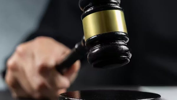 judge's-gavel