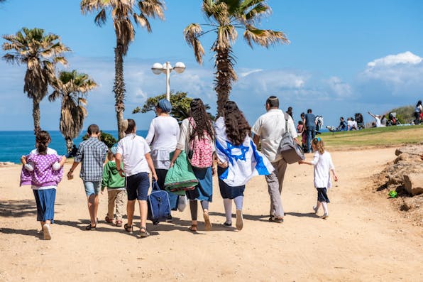 Family at the beach in Tel Aviv. (Michael Jacobs/Art in All of Us via Getty Images) Family at the beach in Tel Aviv. (Michael Jacobs/Art in All of Us via Getty Images)