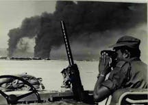 Israeli soldier observing Suez after Operation Avuka (Israeli State Archive, Wikimedia Commons)
