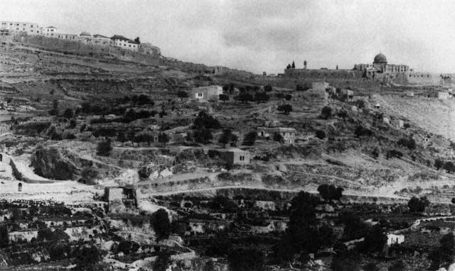 Site of the excavations undertaken by the Parker mission in the Ophel valley, near the Temple mount, circa 1910 (Wikimedia Commons)