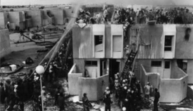 Evacuation of Yamit, 1982 (Michael Zarfati / IDF Spokesperson's Unit)