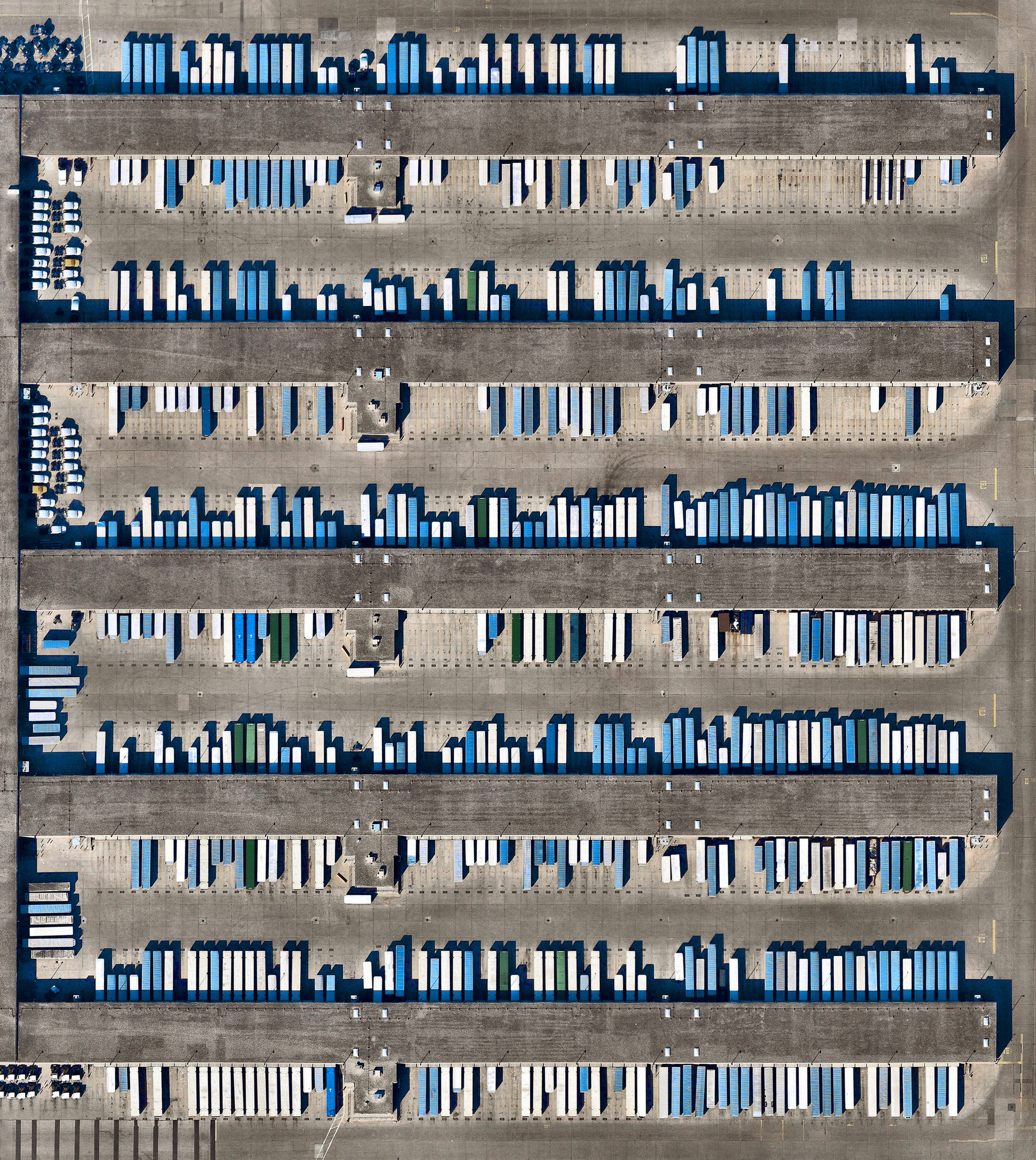 Chicago Tractor-Trailer Hub