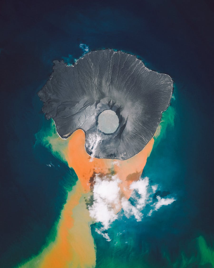 Anak Krakatoa Eruption (Juxtapose)