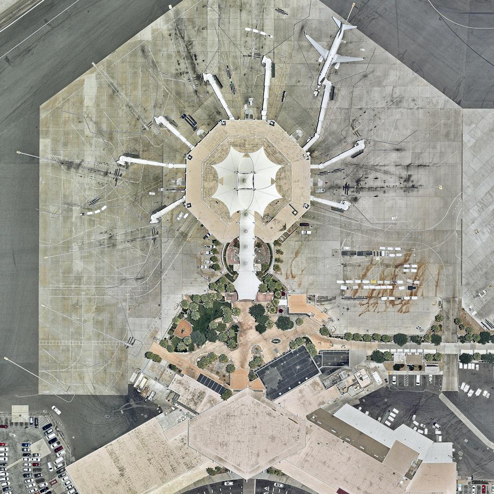 Palm Springs International Airport (PSP)