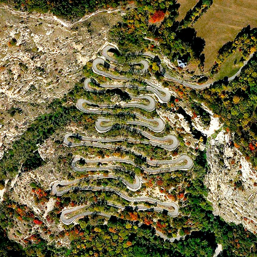 Lacets de Montvernier