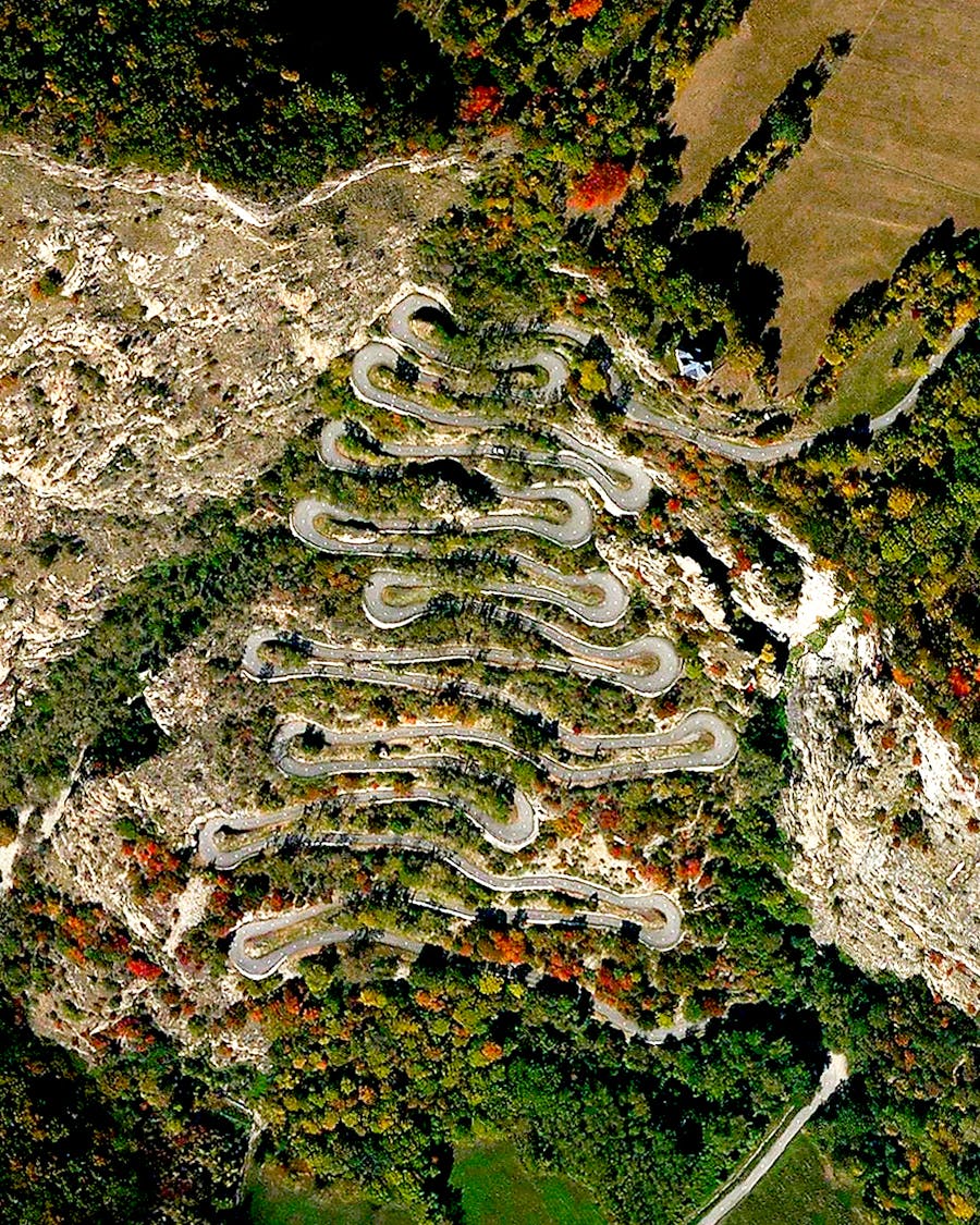 Lacets de Montvernier
