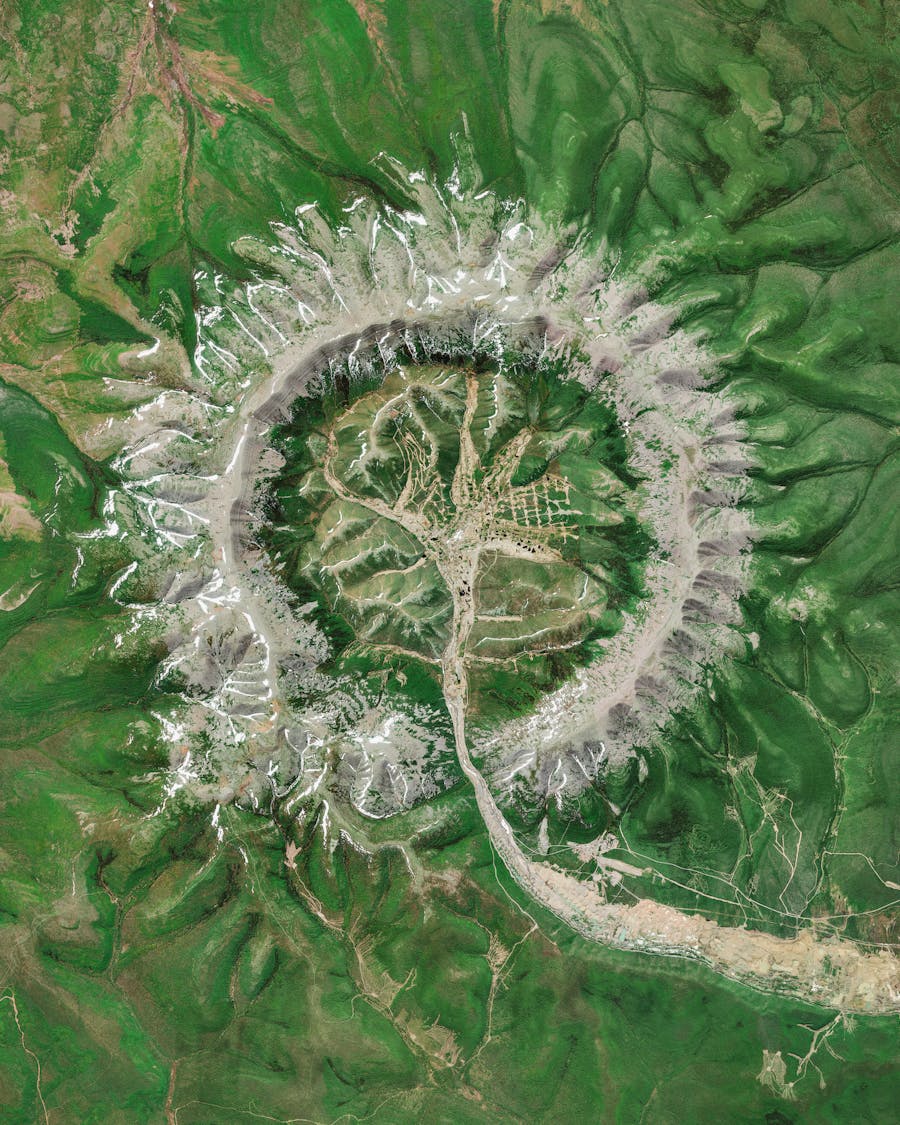 Kondyor Massif