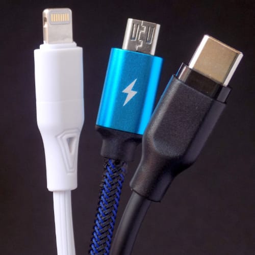 Zwar sind die Stecker überall gleich, was die Kabel dazwischen aber können, ist eine ganz andere Geschichte.