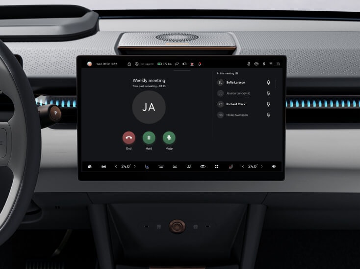 Čínske automobilky nasadzujú vlastnú umelú inteligenciu DeepSeek a nahrádzajú ChatGPT. Prichádza nová éra infotainmentu.