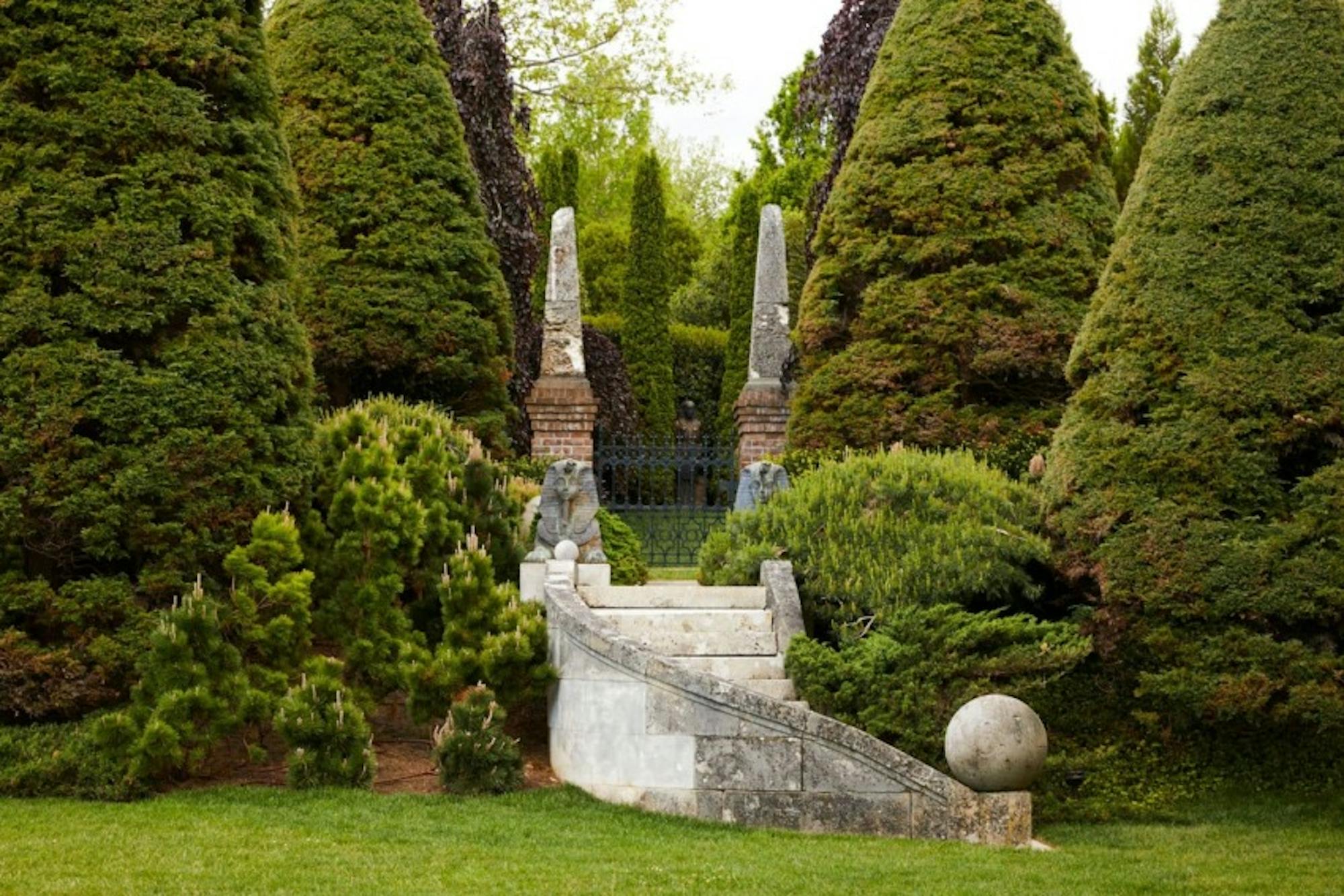 Ingrao Inc, east hampton garden of designers Tony Ingrao and Randy Kemper