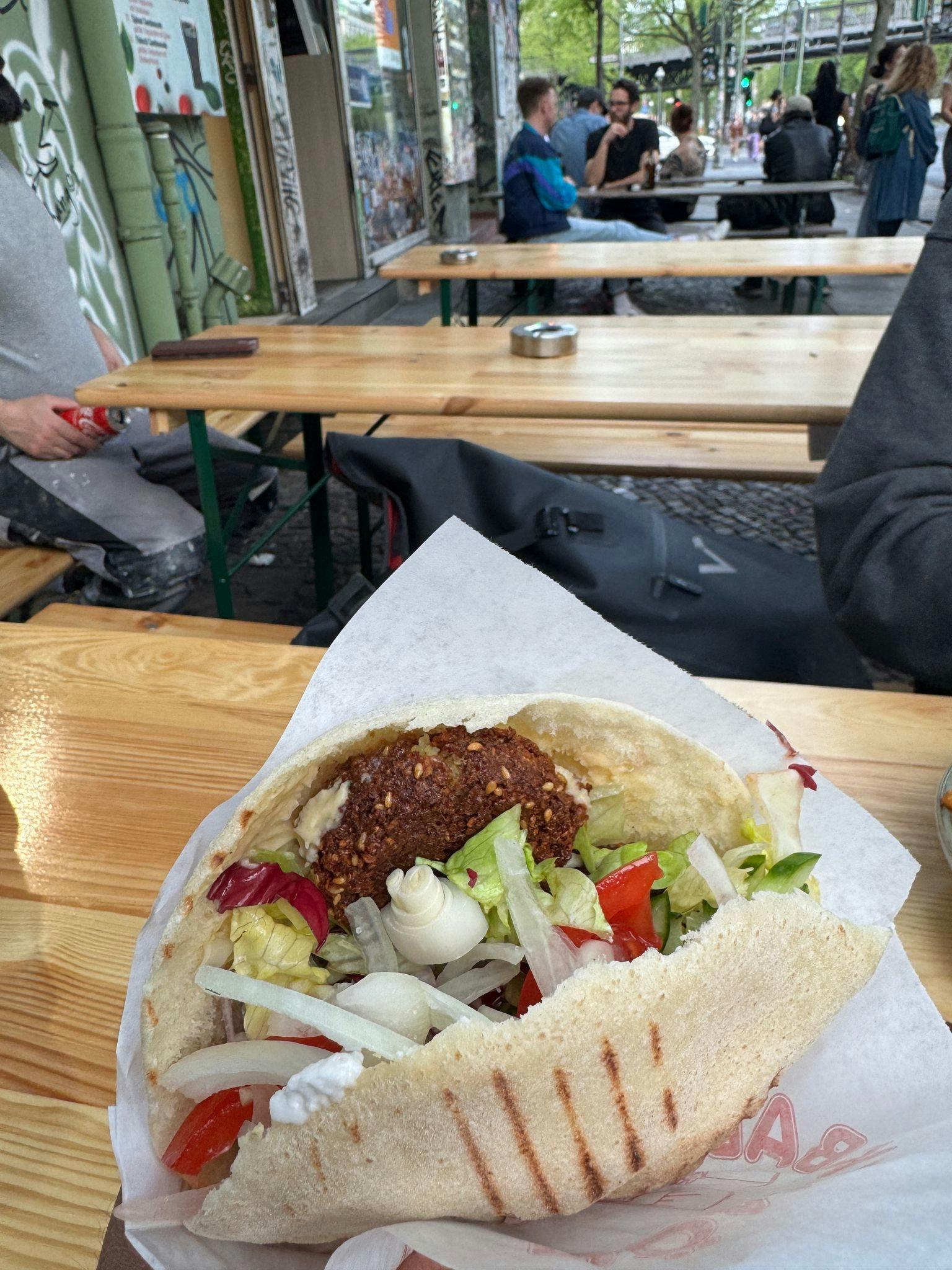 Oriental Taste shawarma in K-berg, Berlin