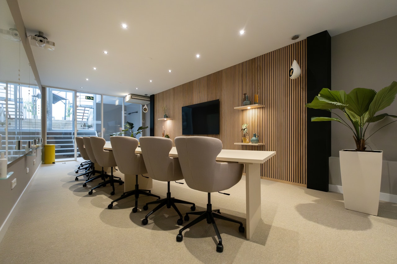 Audience room for observing a usability test