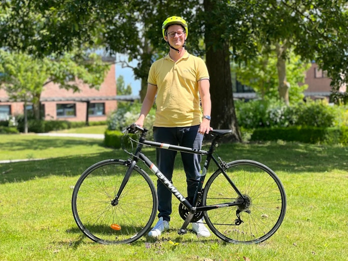 Simon et son vélo