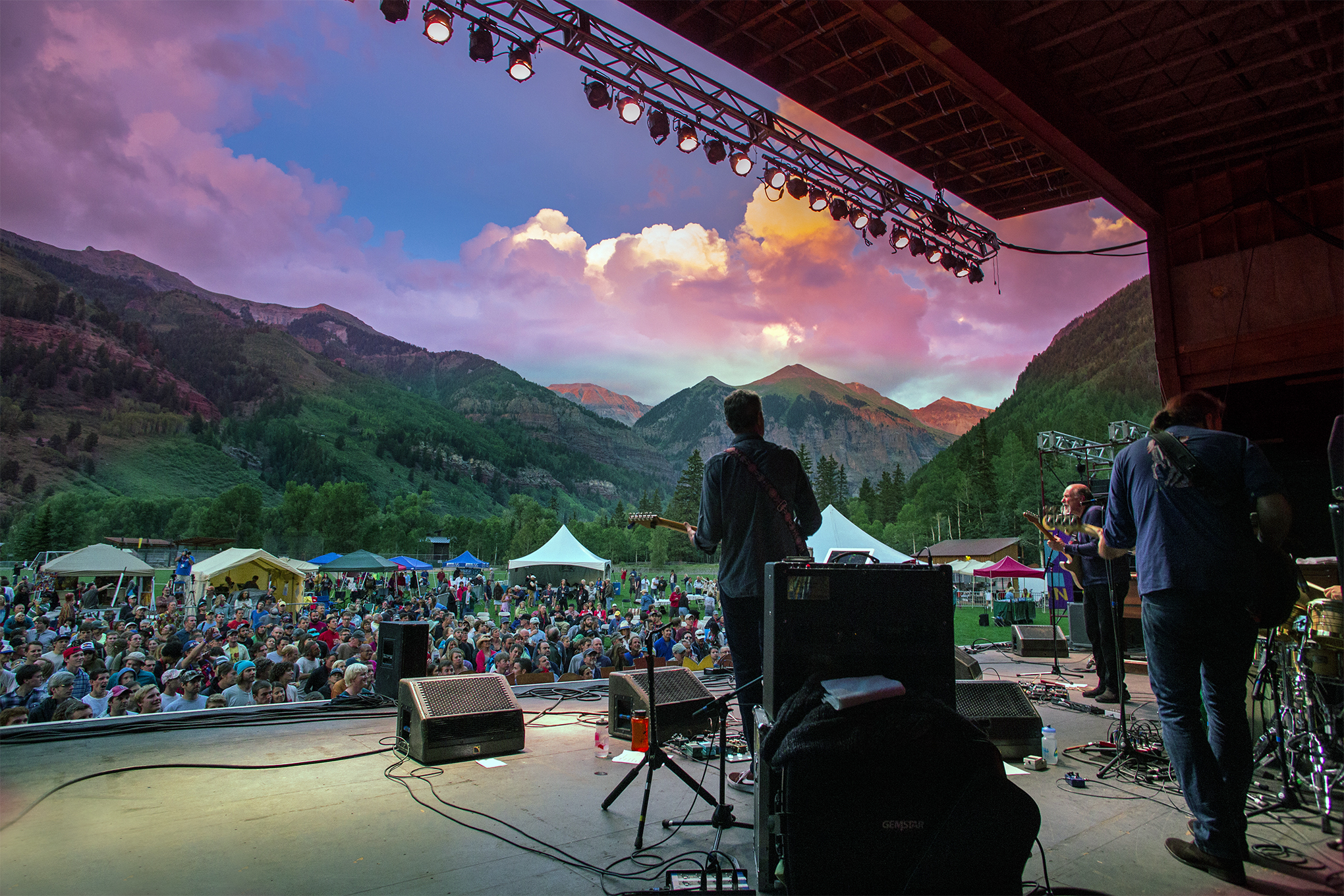  A Guide to Mountain Town Festivals: Do's and Don'ts