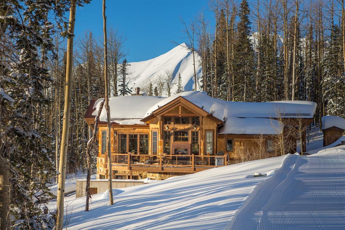 What to Look for in a Ski-In/Ski-Out Rental