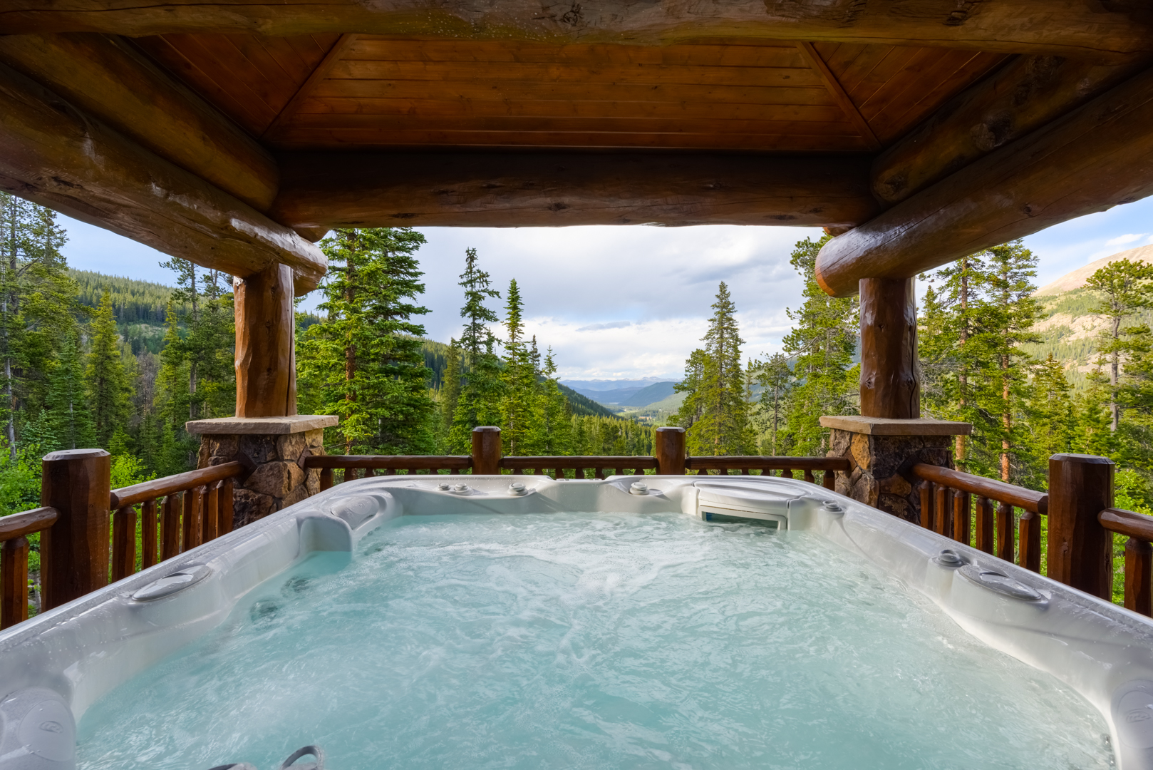 Behind the Scenes: How Our Team Delivers 5-Star Stays in Remote Locations