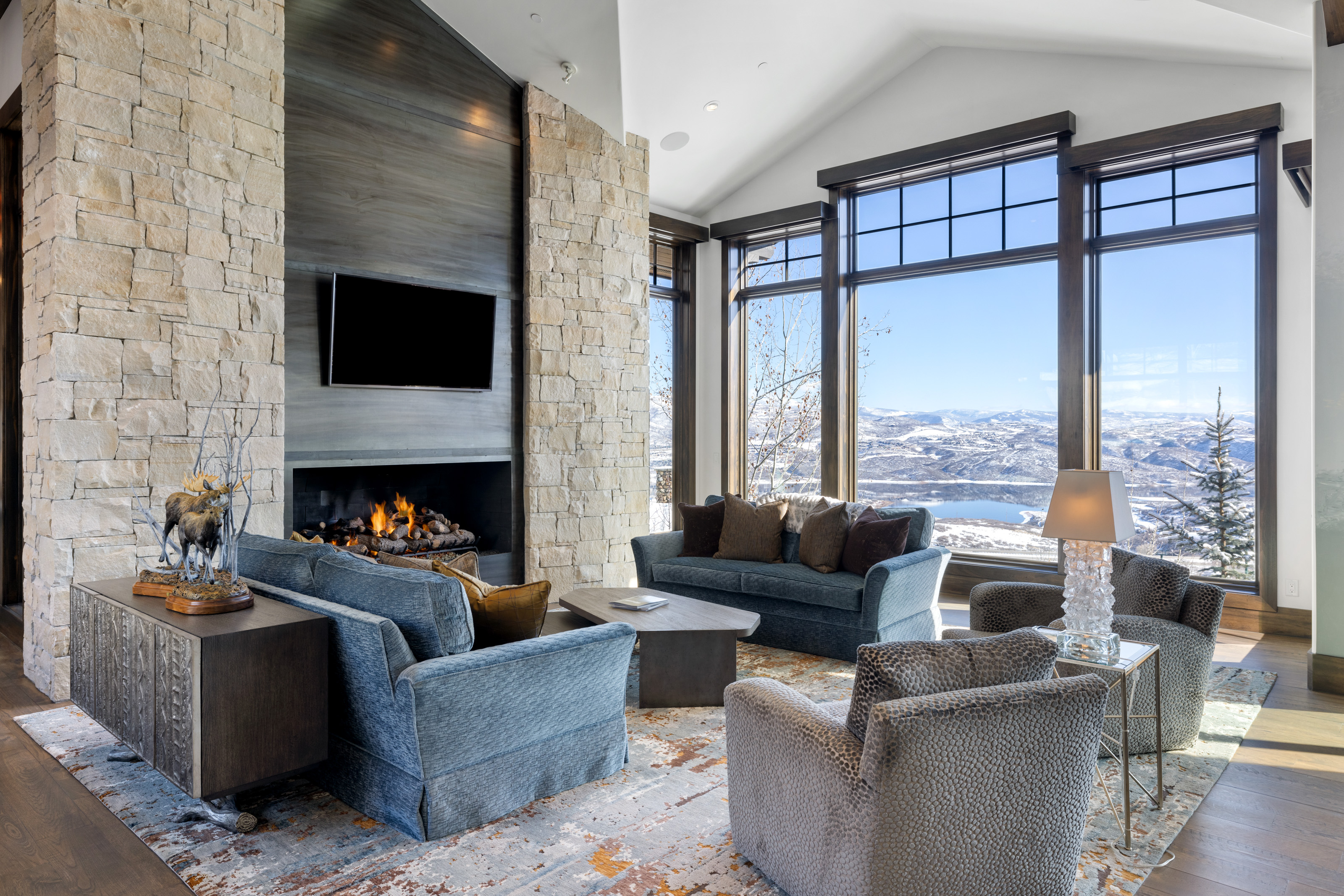 Why Book Direct with InvitedHome? The Benefits of Skipping the Middleman