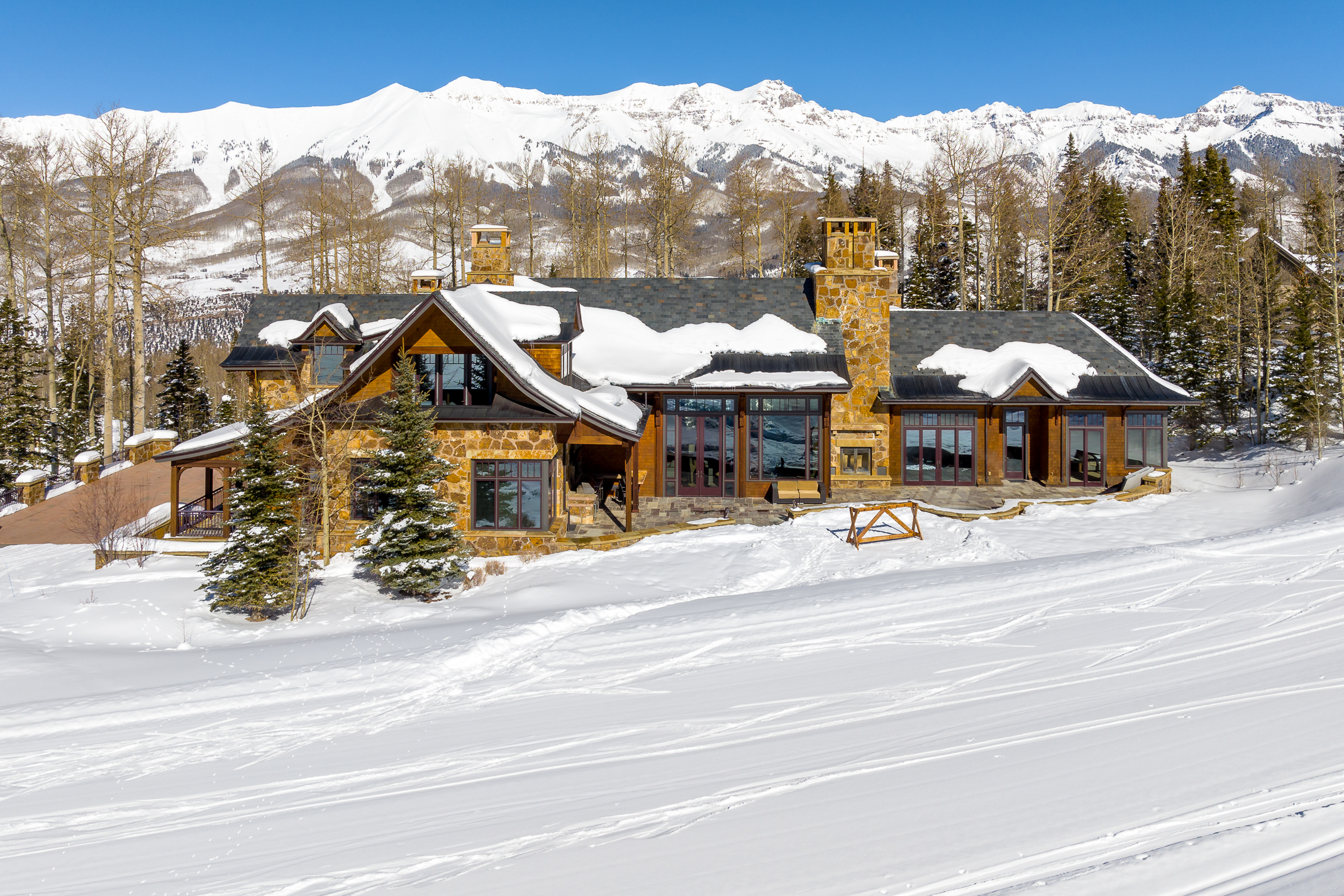 What Makes a Home Ski-In/Ski-Out? | Luxury Rocky Mountains Vacation Rentals