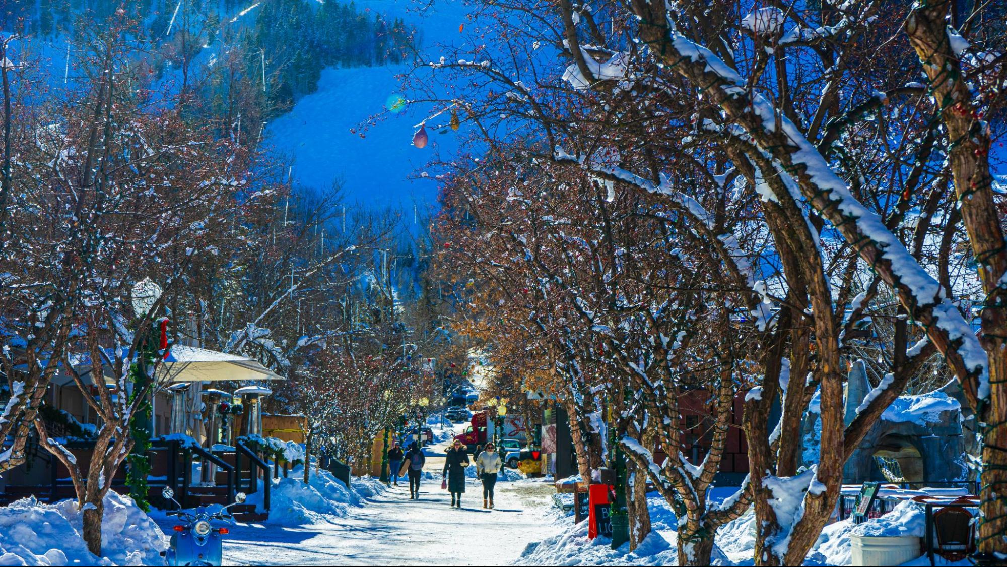 Christmas in Aspen: How to Spend the Holidays