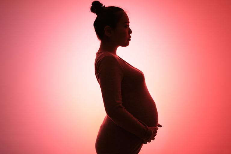 China, IVF single woman, surrogacy, surrogate
