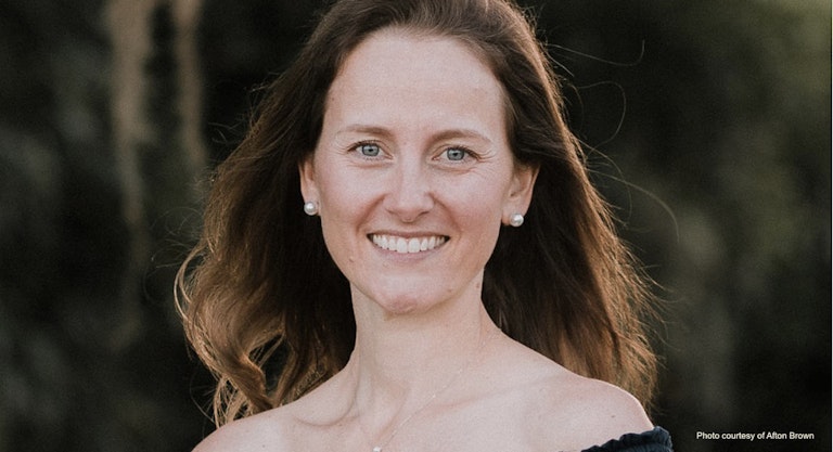 She kept her abortion secret for 15 years. Then she realized she needed healing. featured image