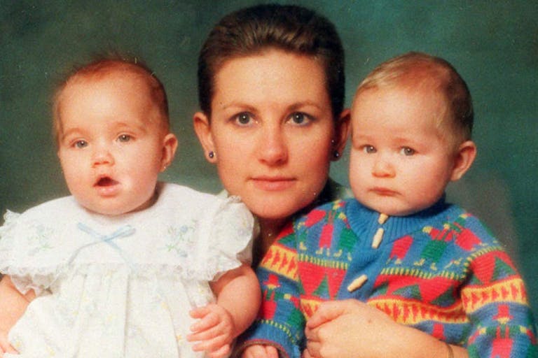 KIM COTTON FILER Britain’s first surrogate is searching for the child she gave up 40 years ago featured image