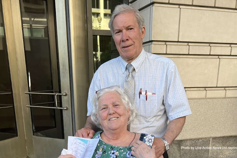 john and paulette harlow photo by Live Action News