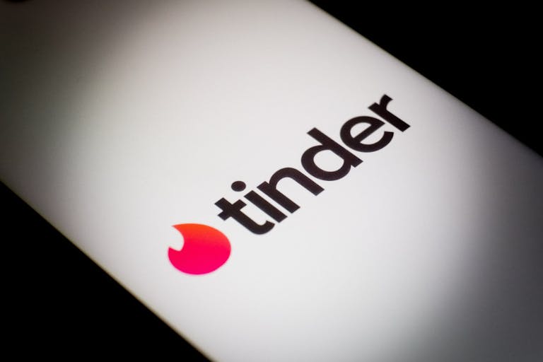 Logo Photo Illustration