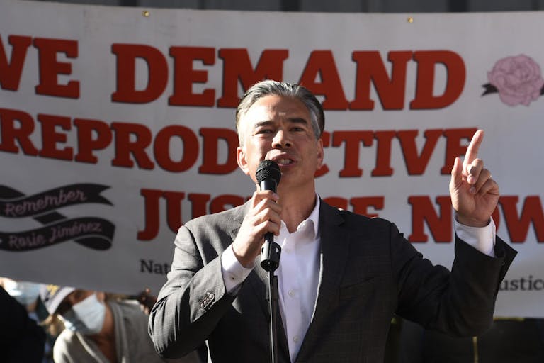 Abortionprotests Planned Parenthood co-sponsors California AG’s abortion pill bill, protecting its own interests featured image