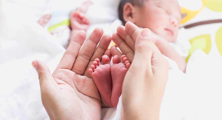 newborn-baby-preemie