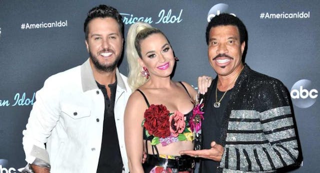 LOS ANGELES, CALIFORNIA – MAY 12: (L-R) Judges Luke Bryan, Katy Perry and Lionel Richie pose for a photo after ABC’s “American Idol” live show on May 12, 2019 in Los Angeles, California. (Photo by Allen Berezovsky/Getty Images)