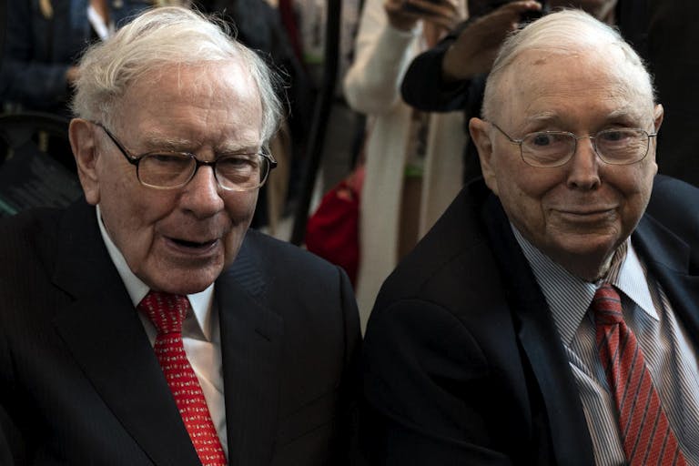 US-finance-Buffett-politics