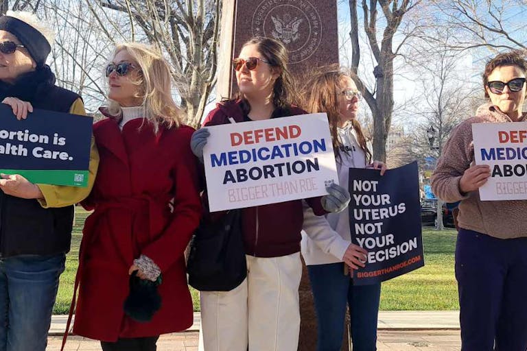 US-ABORTION-COURT-PILL