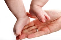 baby feet precioius